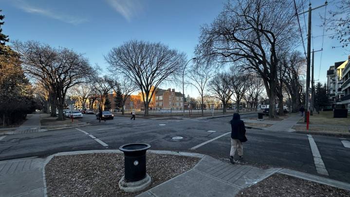 One dead after fire at central Edmonton apartment building
