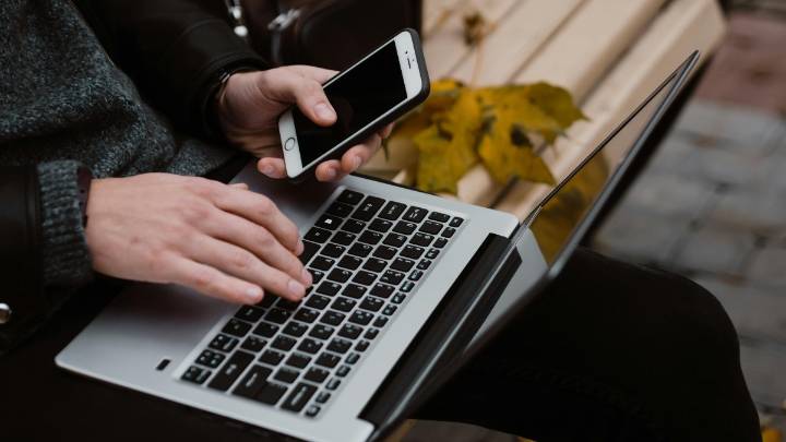 What if you die tomorrow? Investment banker says keep these documents in “In Case of Death” folder