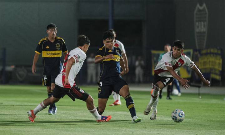 Torneo de Reserva: Boca venció a River en el Superclásico y avanzó a la final
