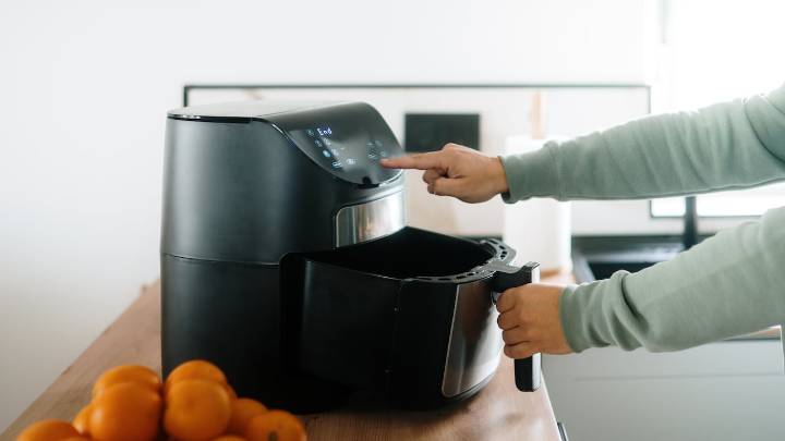 ¿Adiós a la freidora de aire? Así funcionan los nuevos dispositivos multifunción que combinan hasta nueve formas de cocinar