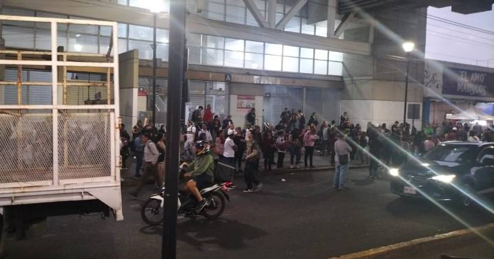 Falla eléctrica ‘paraliza’ Línea 12 del Metro: Desalojaron pasajeros; servicio quedó restablecido