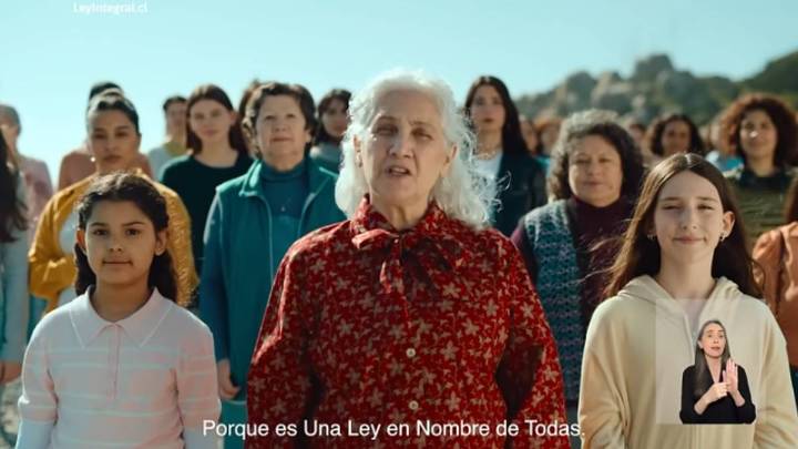 "Preocupante y vergonzoso": Gobierno criticó al CNTV por rechazar spot contra la violencia machista