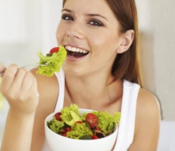 “Comprá lo que tu abuela hubiera comido”. Los alimentos que son ricos y baratos, pero generan más de cien enfermedades