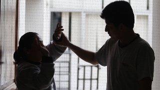 Violencia de género disminuye en la región, pero persisten fallas en la respuesta del Estado