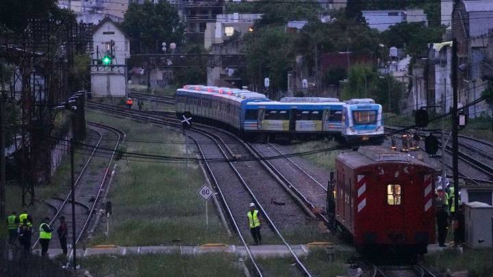 Descarrilaron tres vagones de una formación del Tren Sarmiento: al menos 20 heridos