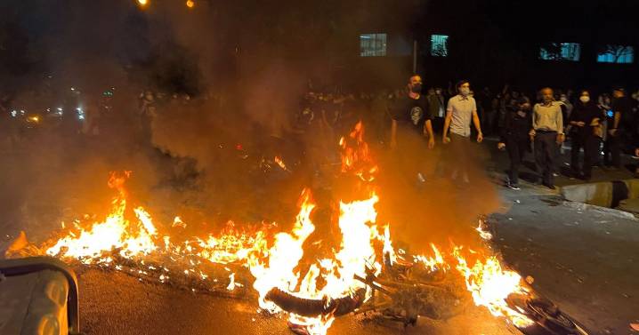 Iran uprising of 20,000 rebels 'could topple brutal regime in just MONTHS'