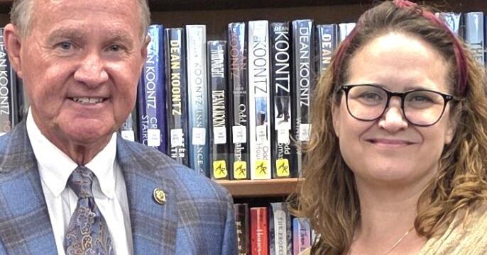 Chesteen awards community service grants in Daleville