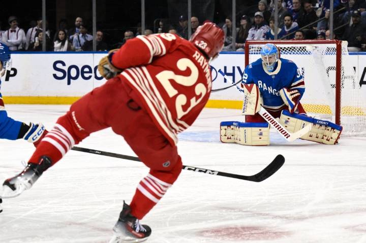 Deadspin | Lucas Raymond lifts Red Wings past Jonathan Quick, Rangers