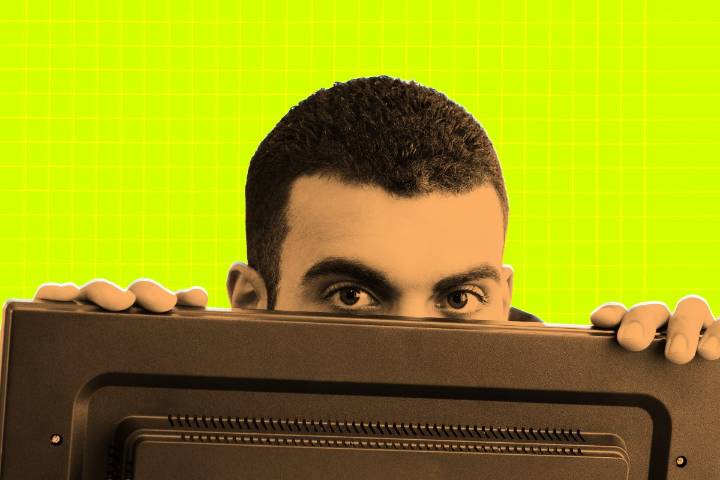 Founder Admits His “AI Transcription” Startup Was Just Him Joining People’s Meetings and Taking Notes by Hand