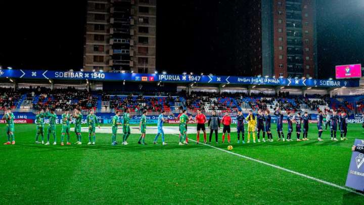 Ipurúa, el estadio del Eibar, un campo de minas habitual para el Real Zaragoza