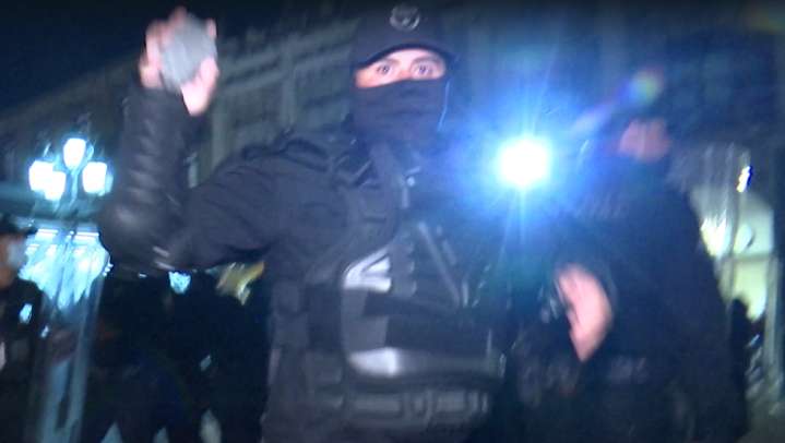 Policías de Jalisco agreden a periodistas de MILENIO