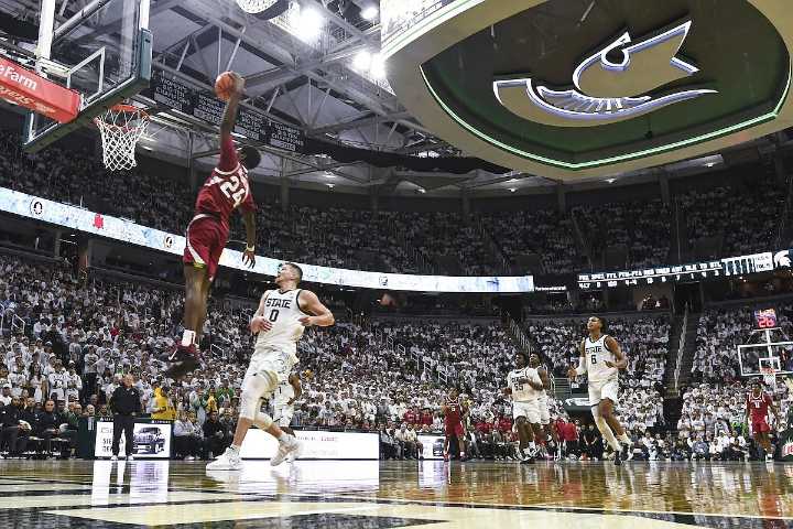 LIVE SCORE UPDATES & ANALYSIS: Arkansas basketball vs. Michigan State