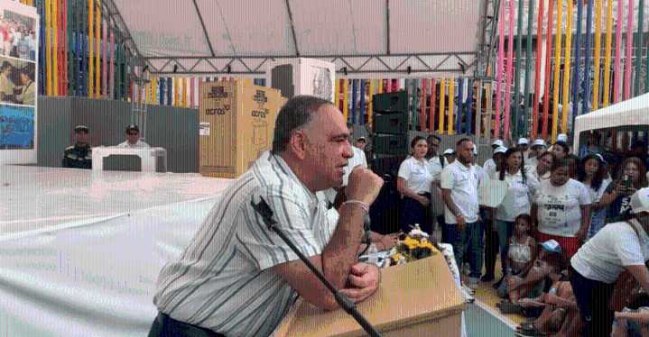 Alcaldía de Santa Marta lanza el programa ‘Bienestar + Cerca de Ti’ La jornada integral congregó a más de 1.000 personas y ofreció servicios sociales.