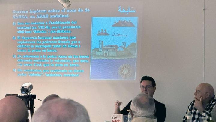Xàbia, la piedra tosca y los secretos de los topónimos