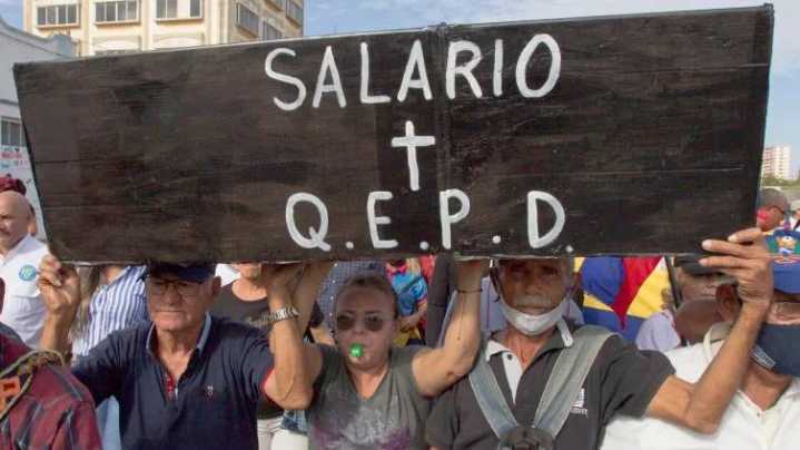 Profesor Lucena: El trabajo en Venezuela se ha desvalorizado por la "escasez de empleos y la precarización"