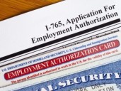 Permiso de trabajo vencido en Florida: USCIS indica qué pasa con los inmigrantes que no actualicen su trámite