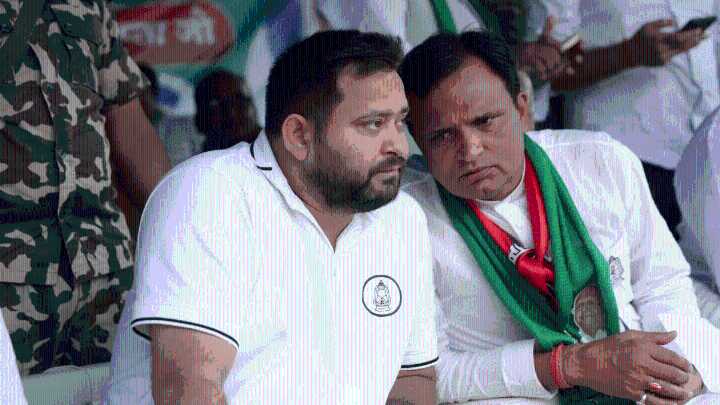 See-saw battle in Raghopur: BJP gives Tejashwi tough time in Yadav bastion, he trails by 2,200 votes