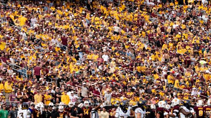 Arizona State vs Arizona score updates. Jordyn Tyson injury status