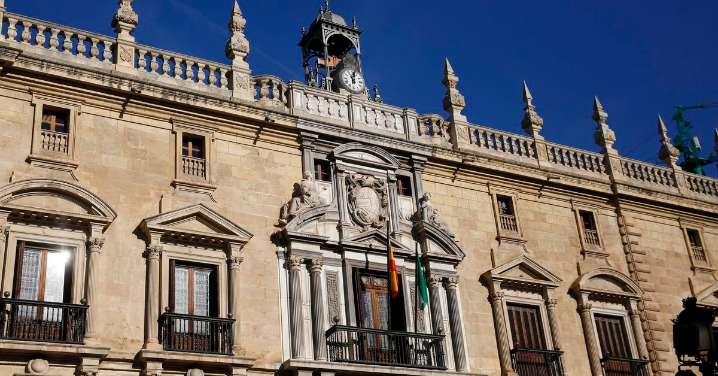 El TSJA confirma la sentencia a siete años de cárcel de un hombre de Granada por pornografía infantil y usar a su hija