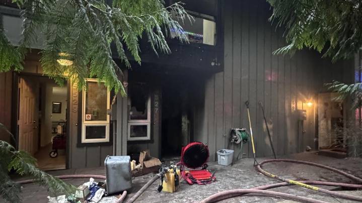 3 hospitalized in two-alarm townhouse fire in Southwest Portland