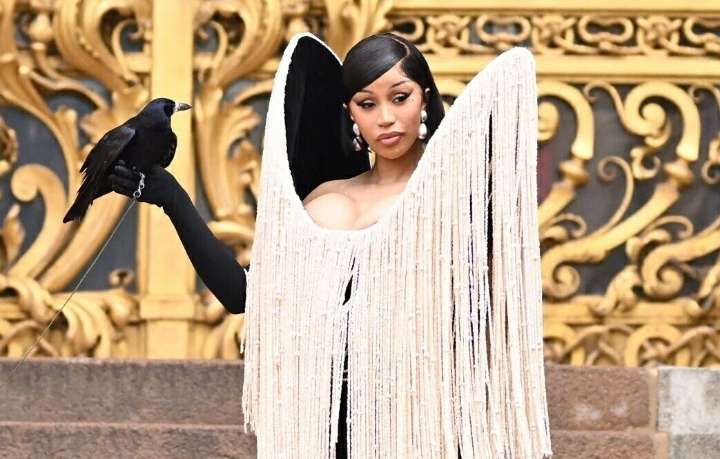 Cele|bitchy | “Cardi B responded to Offset harassing her online yet again” links