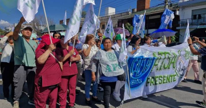 Trabajadores de la salud piden paritarias urgente