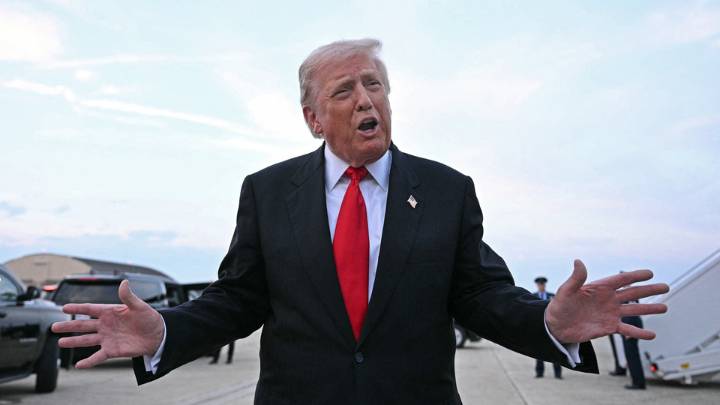 Trump celebra la dimisión del director general de la BBC