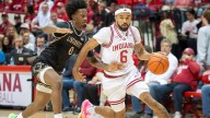 Indiana basketball's Tucker DeVries heats up in win over Lindenwood