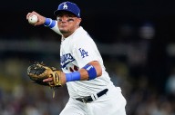 Miguel Rojas, el héroe de los Dodgers ahora es agente libre