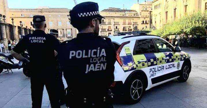 Arrestan a un joven en Jaén tras intentar pagar con una moneda extranjera y agredir a un agente durante su huida