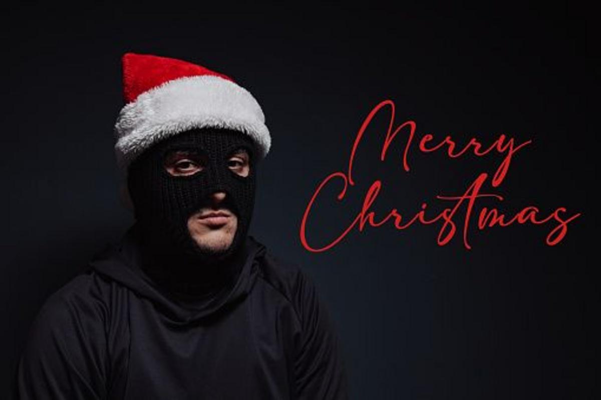 Holiday Scams In Illinois: What to Watch Out For This Season