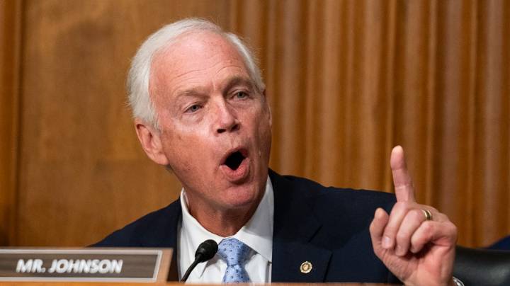 Ron Johnson shoots down tariff checks