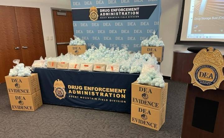 DEA da golpe al narco mexicano; decomisa media tonelada de droga oculta en cajas de chayotes
