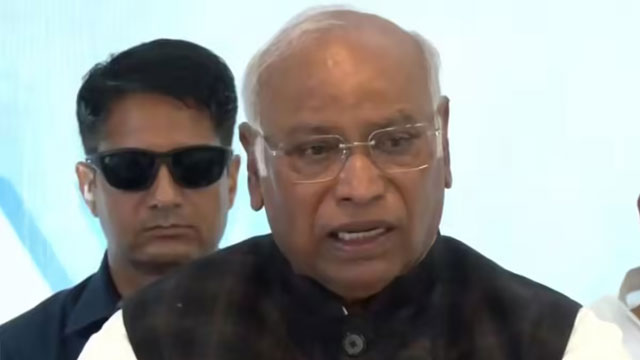 Kharge slams govt over Red Fort blast, seeks strict punishment for guilty