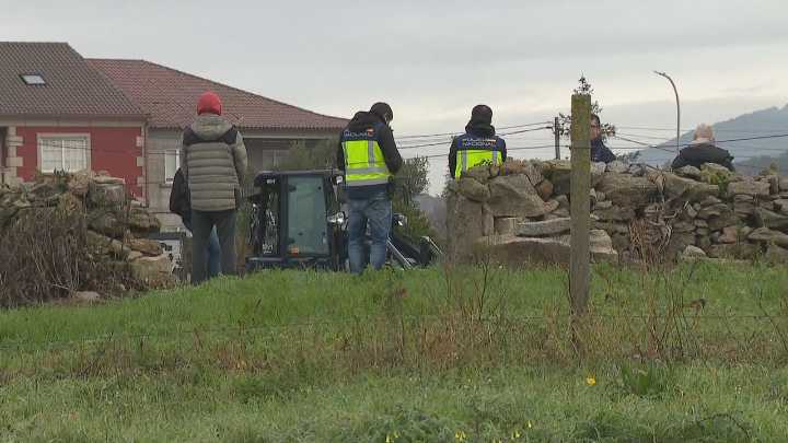 En marcha un operativo contra o narcotráfico na Arousa, con rexistros con escavadoras