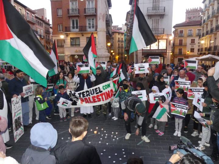 Convocadas concentraciones en el Pabellón de Los Planos para los partidos contra Maccabi