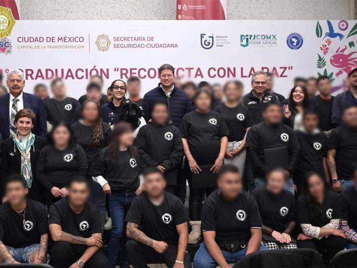Reinserción: 72 jóvenes concluyen “Reconecta con la Paz” en CDMX