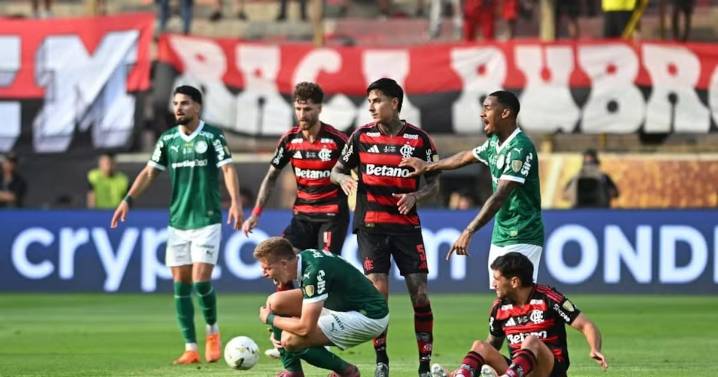 “Es absurdo; el VAR no intervino”: Sudamérica estalla por la roja perdonada a Pulgar en la final de la Copa Libertadores