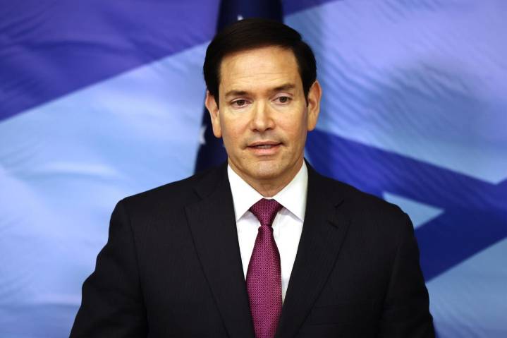 Marco Rubio desmiente un posible ataque de EE.UU. en Venezuela y cuestiona al Miami Herald