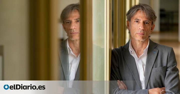 Juan Tallón: "Es imposible sostener una vida sin errores, pero nos han hecho creer que podemos con todo"