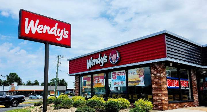Wendy’s recorta su red de restaurantes y pone en alerta a trabajadores colombianos en Estados Unidos