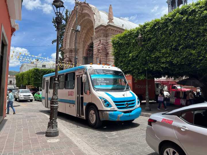 Reciben 400 cartas de intención para renovar concesiones del transporte capitalino