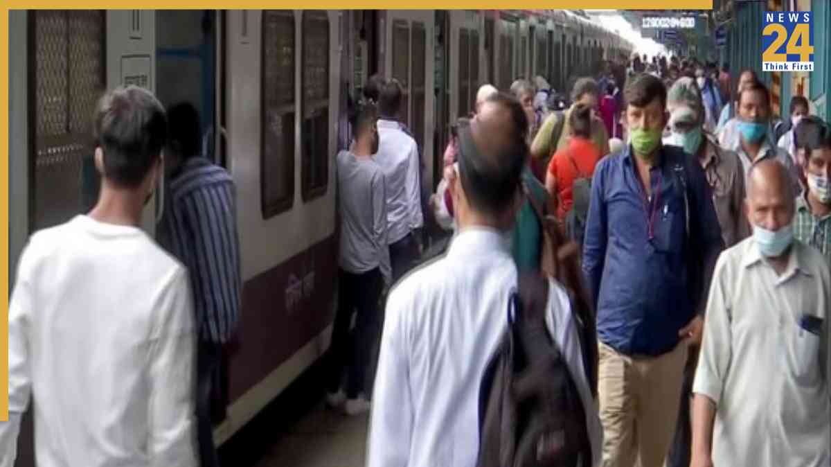 Indian Railway: Ministry shares 6 easy travel tips for senior citizens