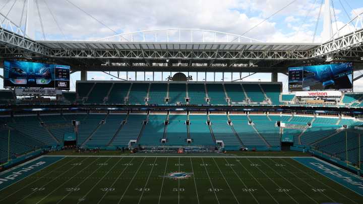 Bills vs Dolphins updates, weather, channel from Miami in NFL Week 10