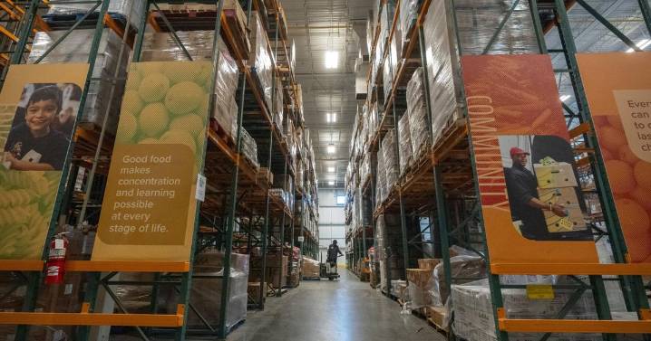 Washington's struggling economy takes another hit from the government shutdown