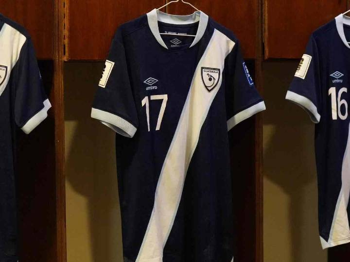 Manta enciende Guatemala vs Panamá