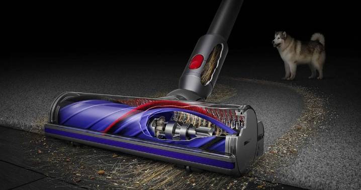 Amazon slashes £100 off Dyson cordless vacuum cleaner that 'makes carpets like new again'