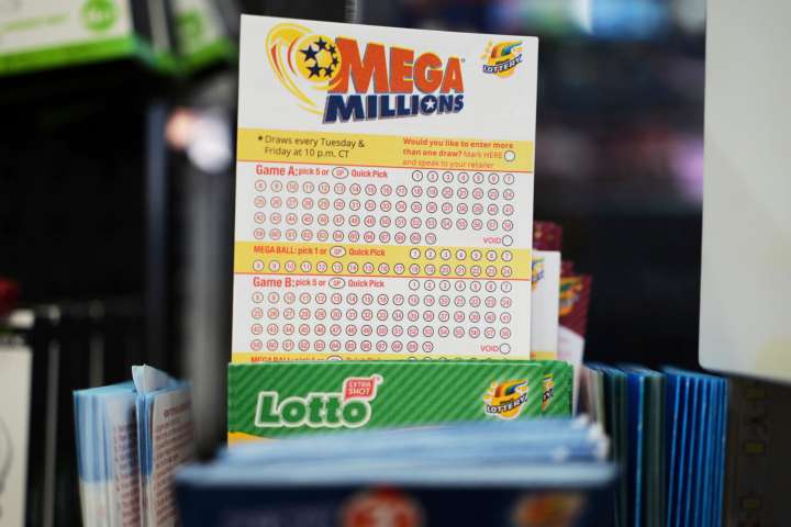 Mega Millions jackpot grows to $965 million for Friday’s drawing
