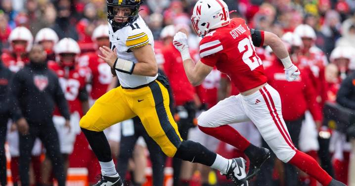 Iowa beats Huskers for 10th time in 11 meetings, shutting them down in 2nd half on way to 40