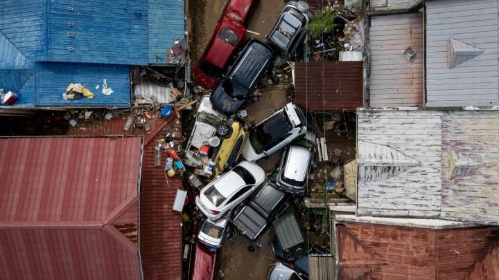 Mueren 85 personas y hay 75 desaparecidas por el paso del tifón "Kalmaegi" en Filipinas